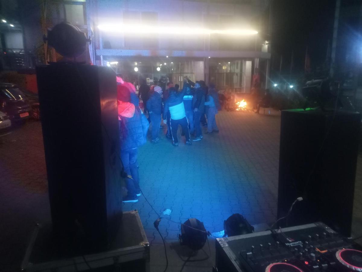 Vakratunda Dharamshala Otel Dış mekan fotoğraf